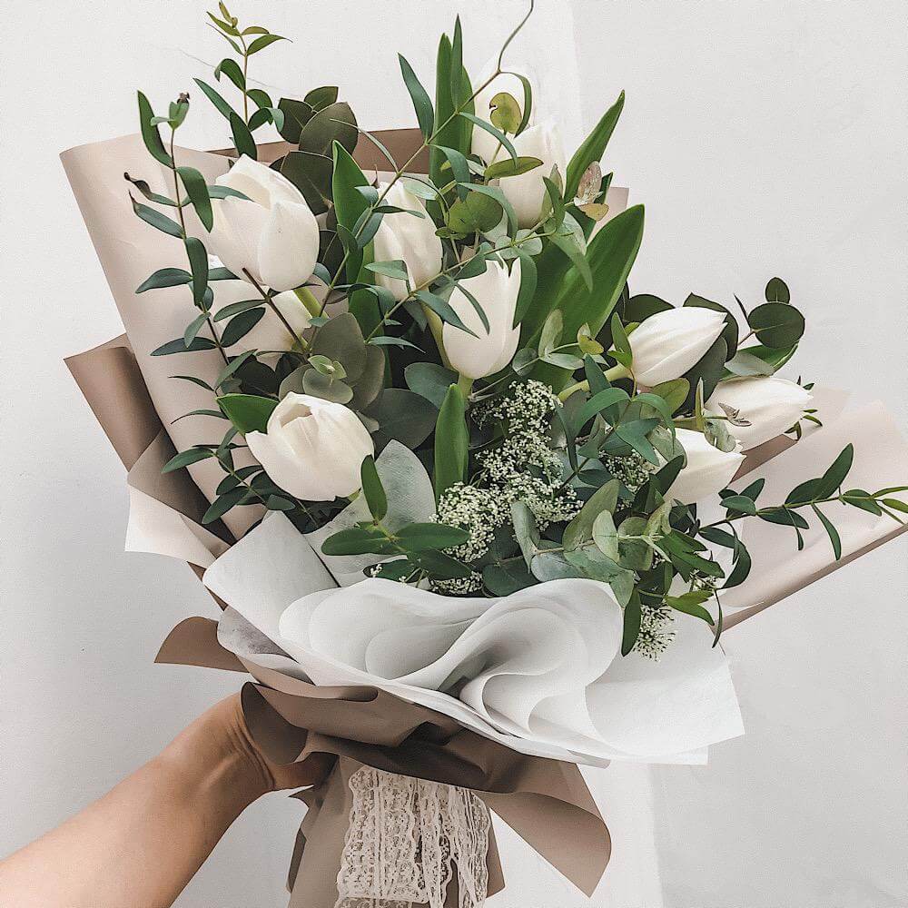 how-to-pick-the-best-wedding-anniversary-flowers-8